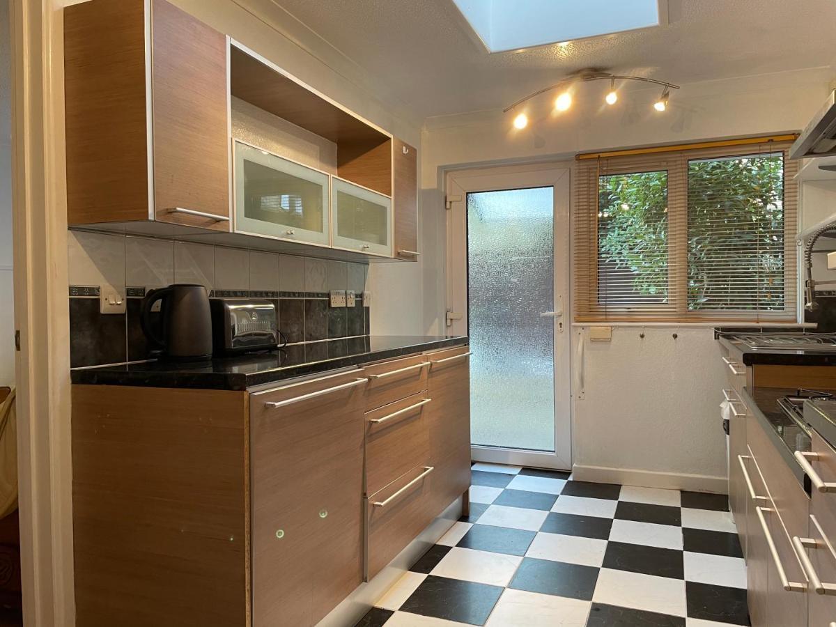 Tivoli Bungalow เวสตัน-ซูเปอร์-แมร์ ภายนอก รูปภาพ